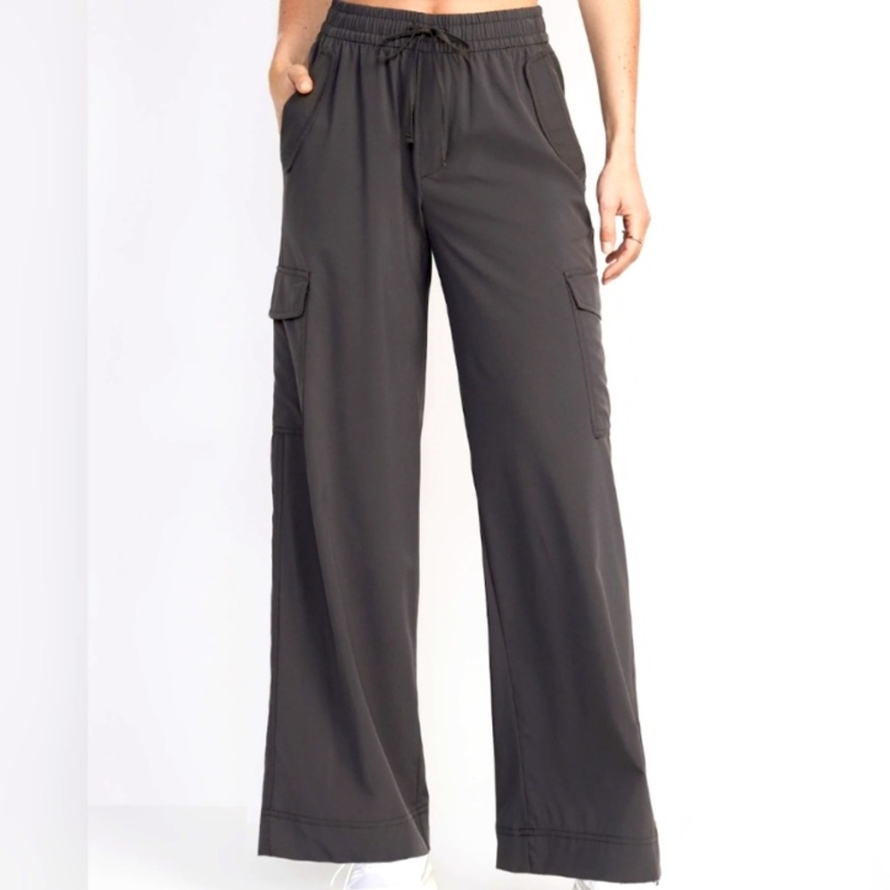 NWT Old Navy High Waisted Go Dry Stretchtech Lightweight Cargo Pants